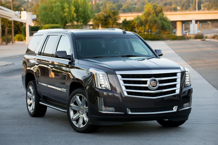  Cadillac Escalade 4WD Luxury 2015 года  (фото 10 из 42)